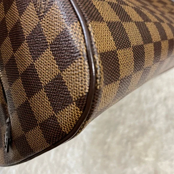 Louis Vuitton Ribera MM - Picture 7 of 15